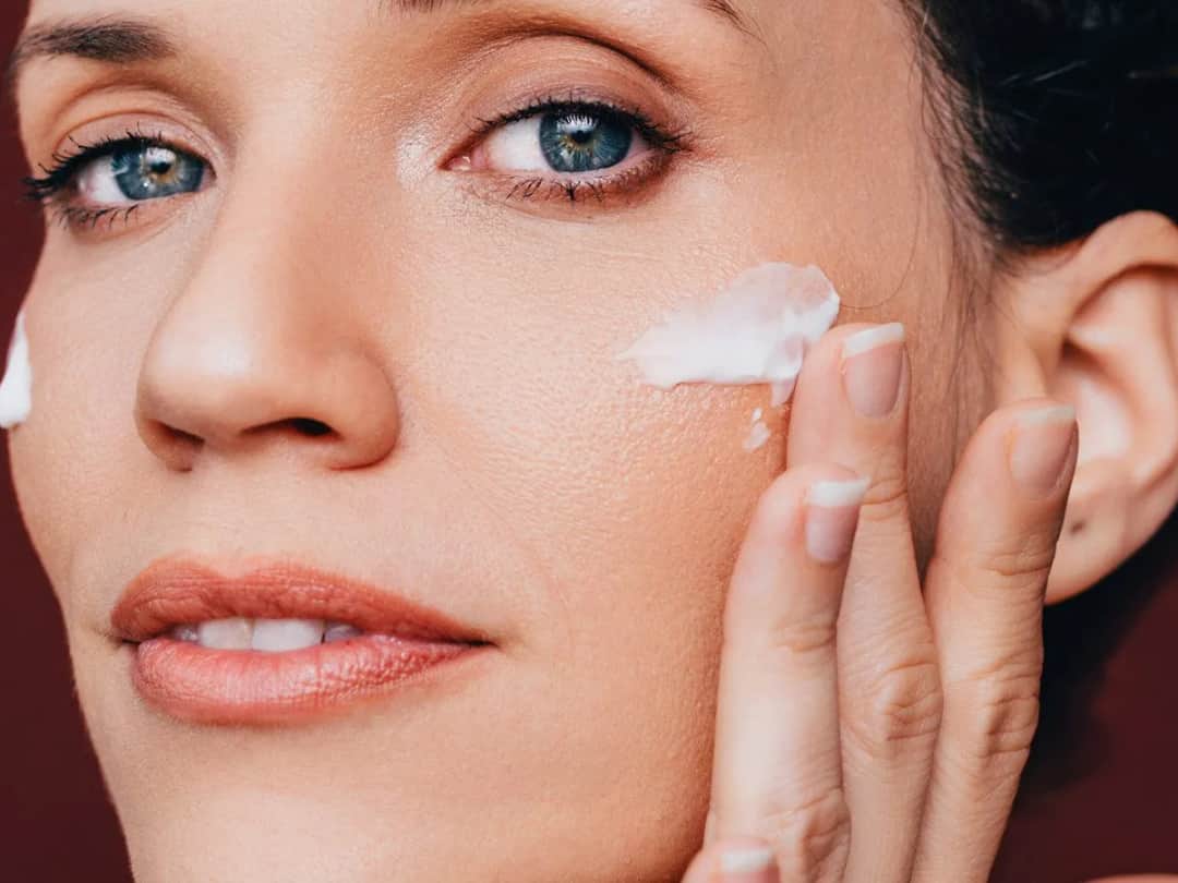 Strivectin przeciwstarzeniowy i rewitalizujący krem pod oczy - efekty i skład