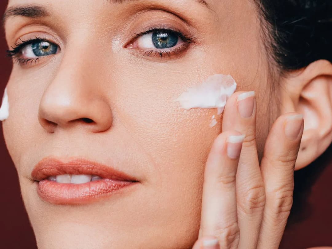 Strivectin przeciwstarzeniowy i rewitalizujący krem pod oczy - efekty i skład